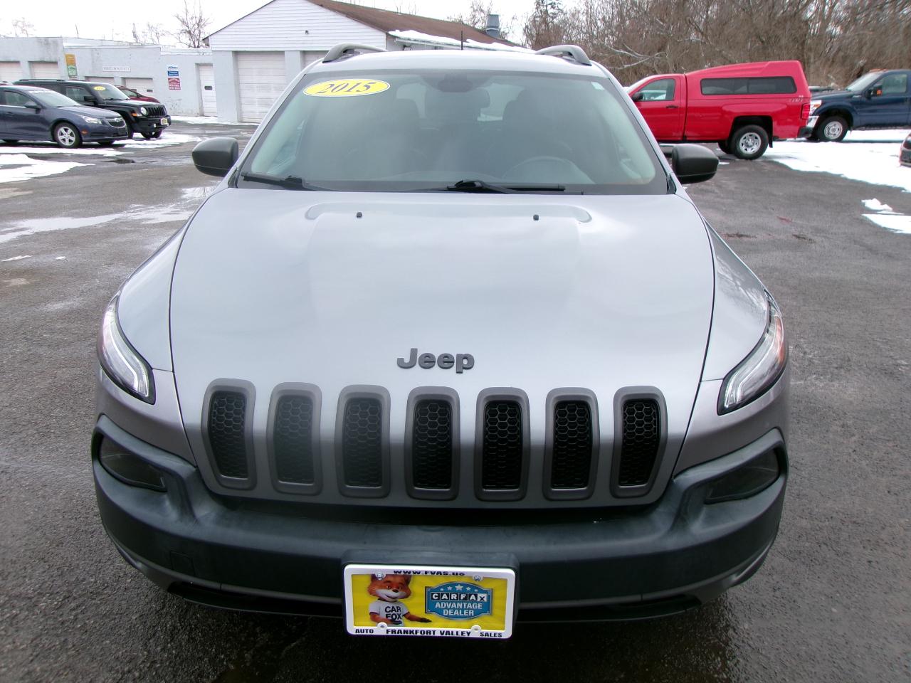 Jeep Cherokee Trailhawk 4D SUV 4WD 2015