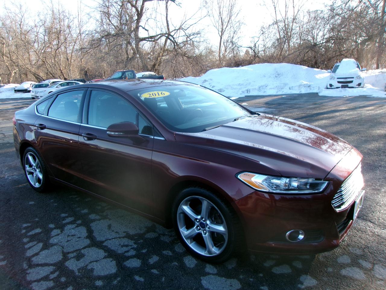 Ford Fusion SE 4D Sedan 2016