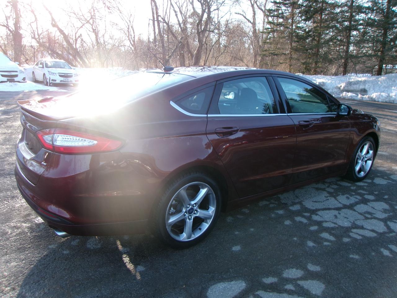 Ford Fusion SE 4D Sedan 2016