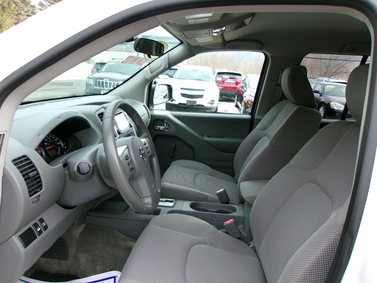 Nissan Frontier S Crew Cab 4WD at 2018