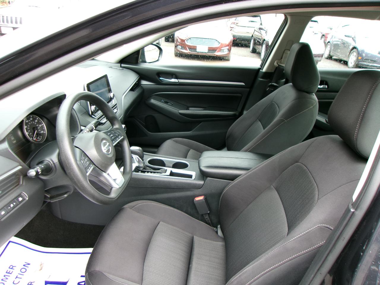 Nissan Altima SV 4D Sedan 2.5 2022