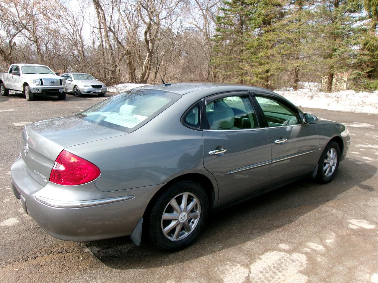 Buick LaCrosse CX 4D Sedan 2009