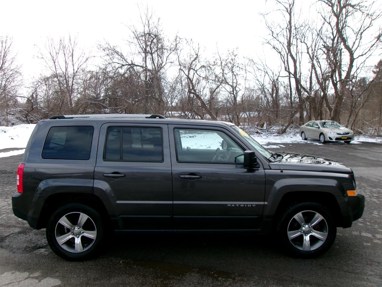 Jeep Cherokee Limited 4D SUV 4WD 2020