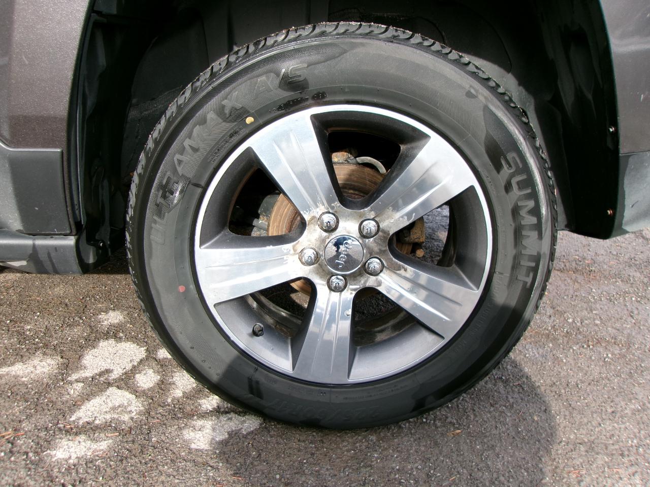 Jeep Cherokee Limited 4D SUV 4WD 2020