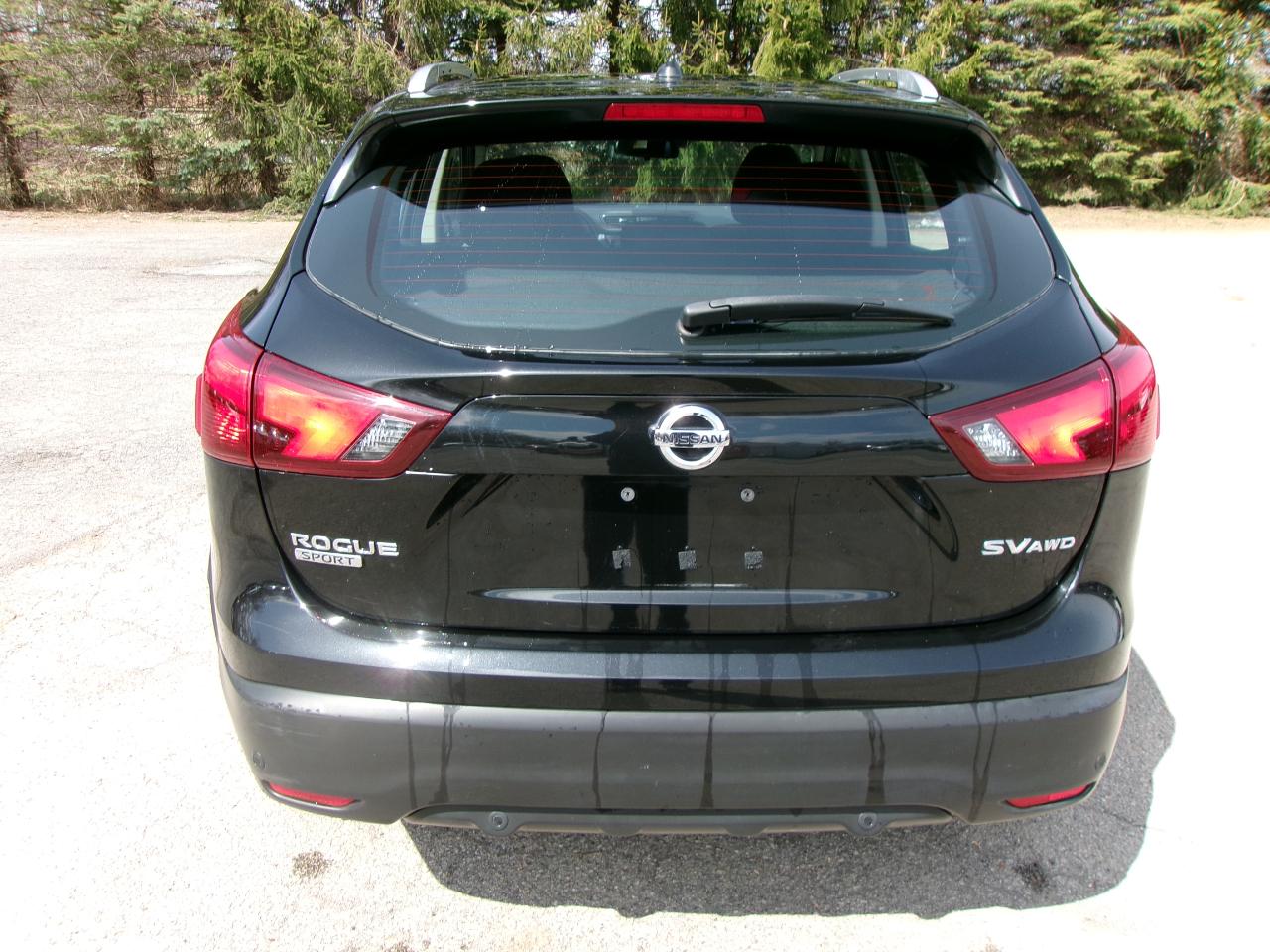 Nissan Rogue Sport SV 4D SUV AWD 2019