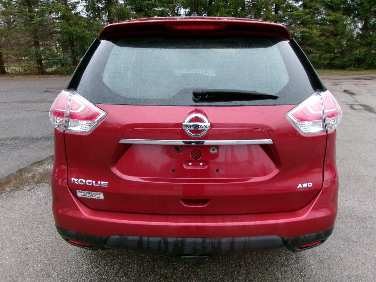 Nissan Rogue S 4D SUV AWD 2016