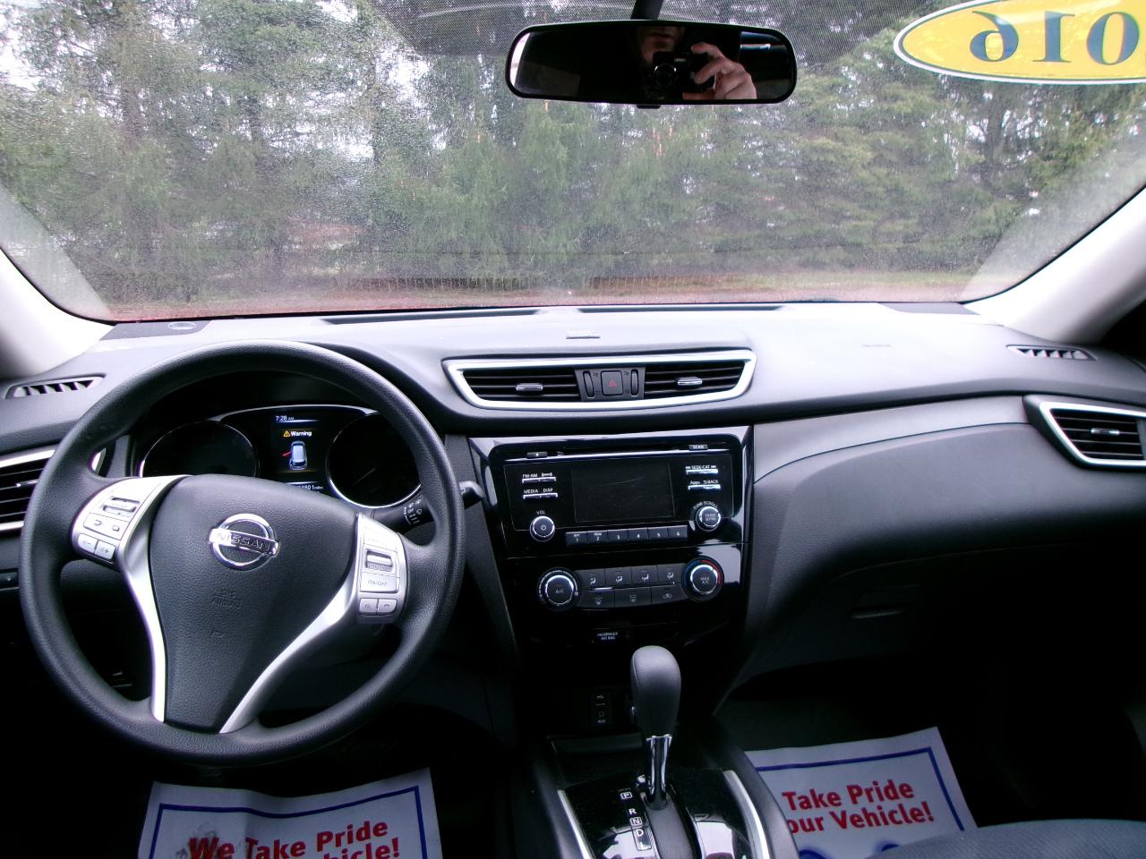 Nissan Rogue S 4D SUV AWD 2016