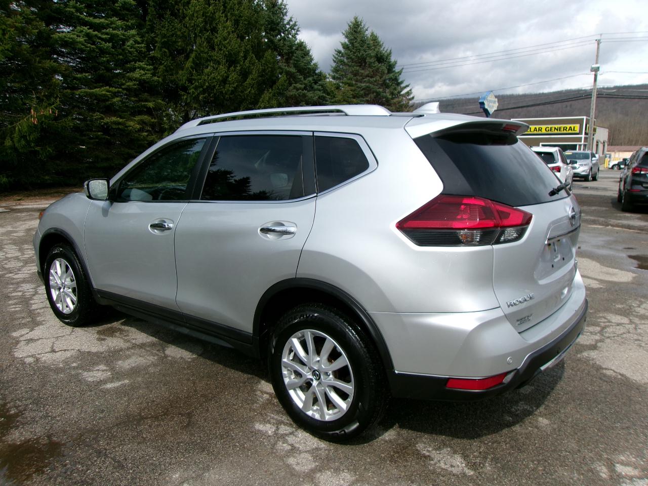 Nissan Rogue SV 4D SUV AWD 2019