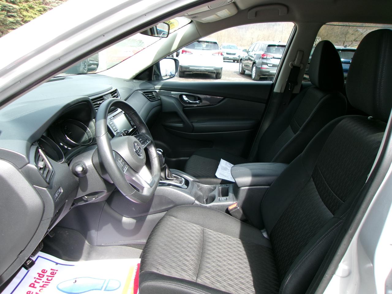 Nissan Rogue SV 4D SUV AWD 2019