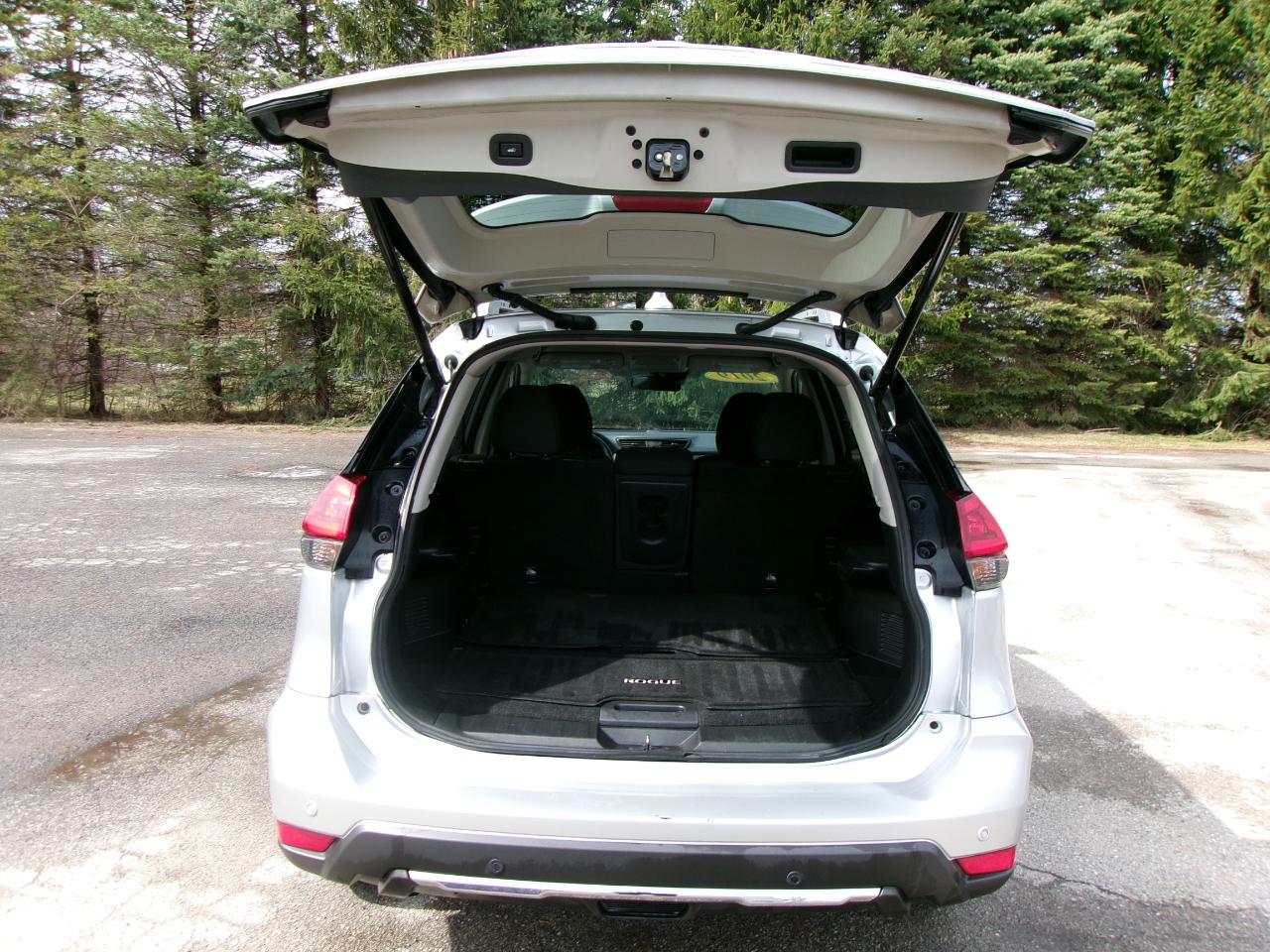 Nissan Rogue SV 4D SUV AWD 2019