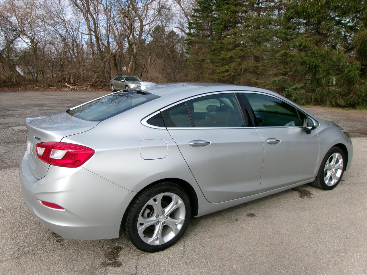 Chevrolet Cruze Premier 4D Sedan 2017