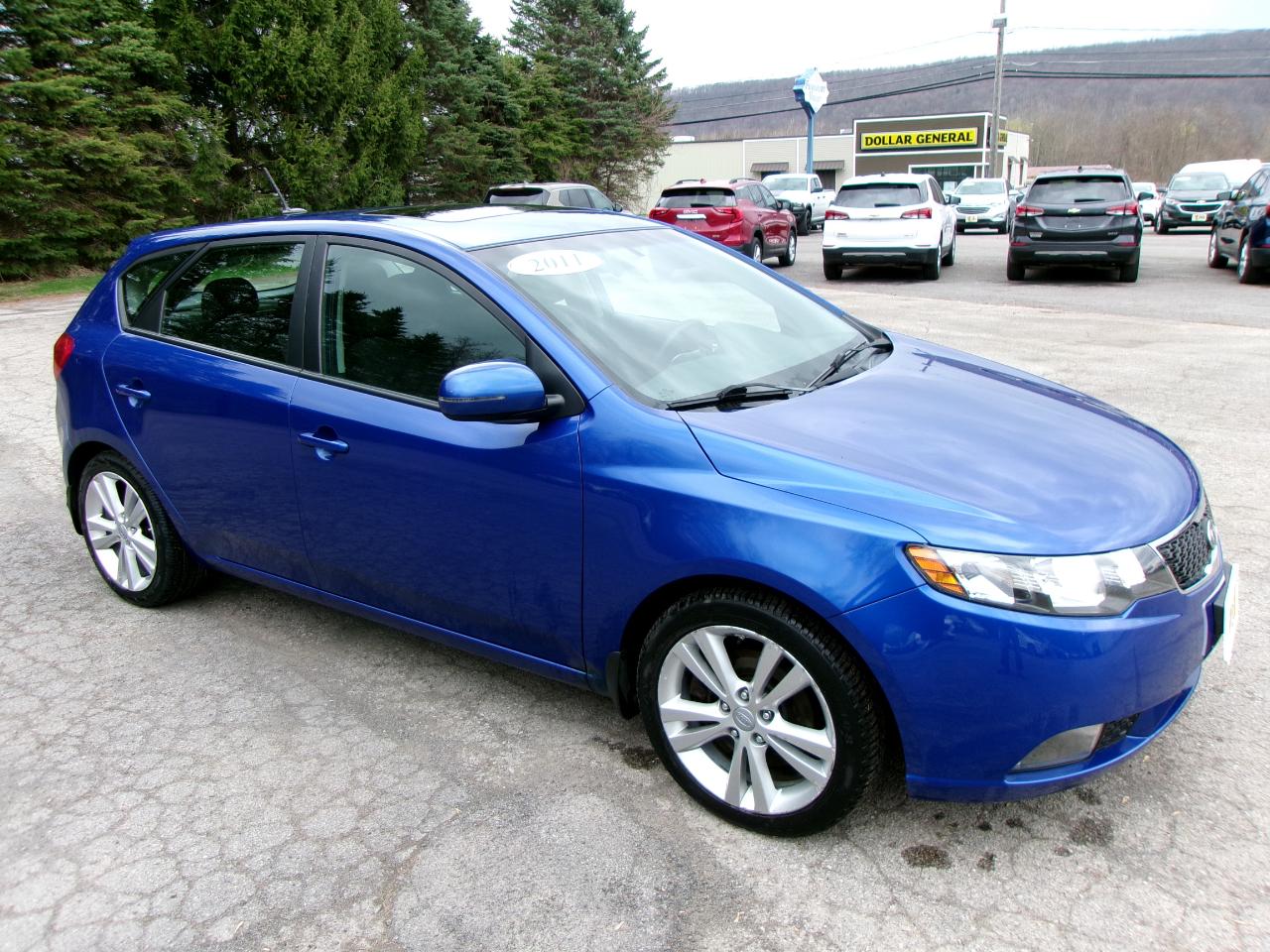 Kia Forte SX 5D Hatchback 2011