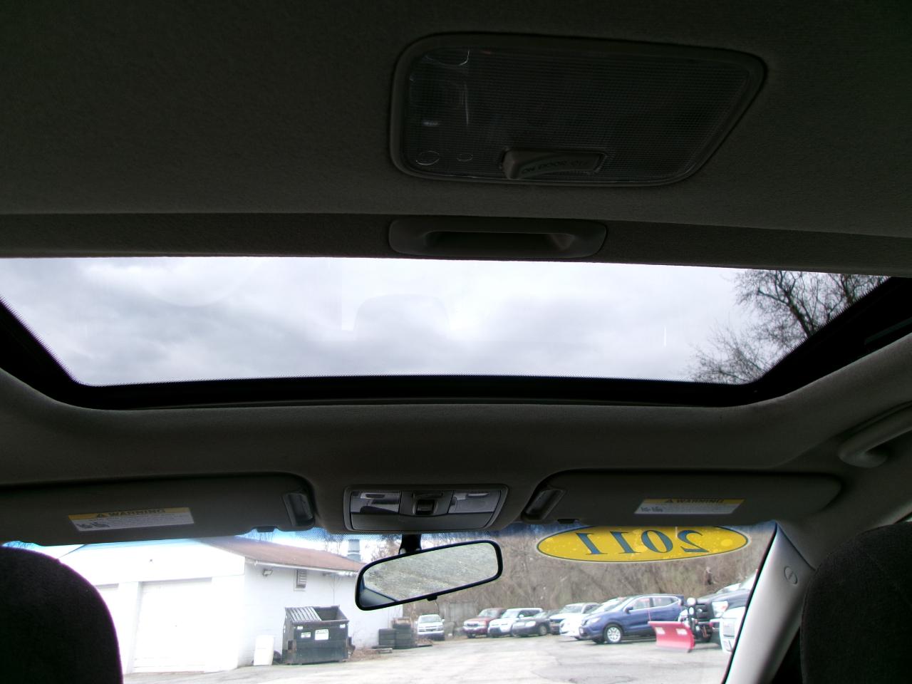 Kia Forte SX 5D Hatchback 2011