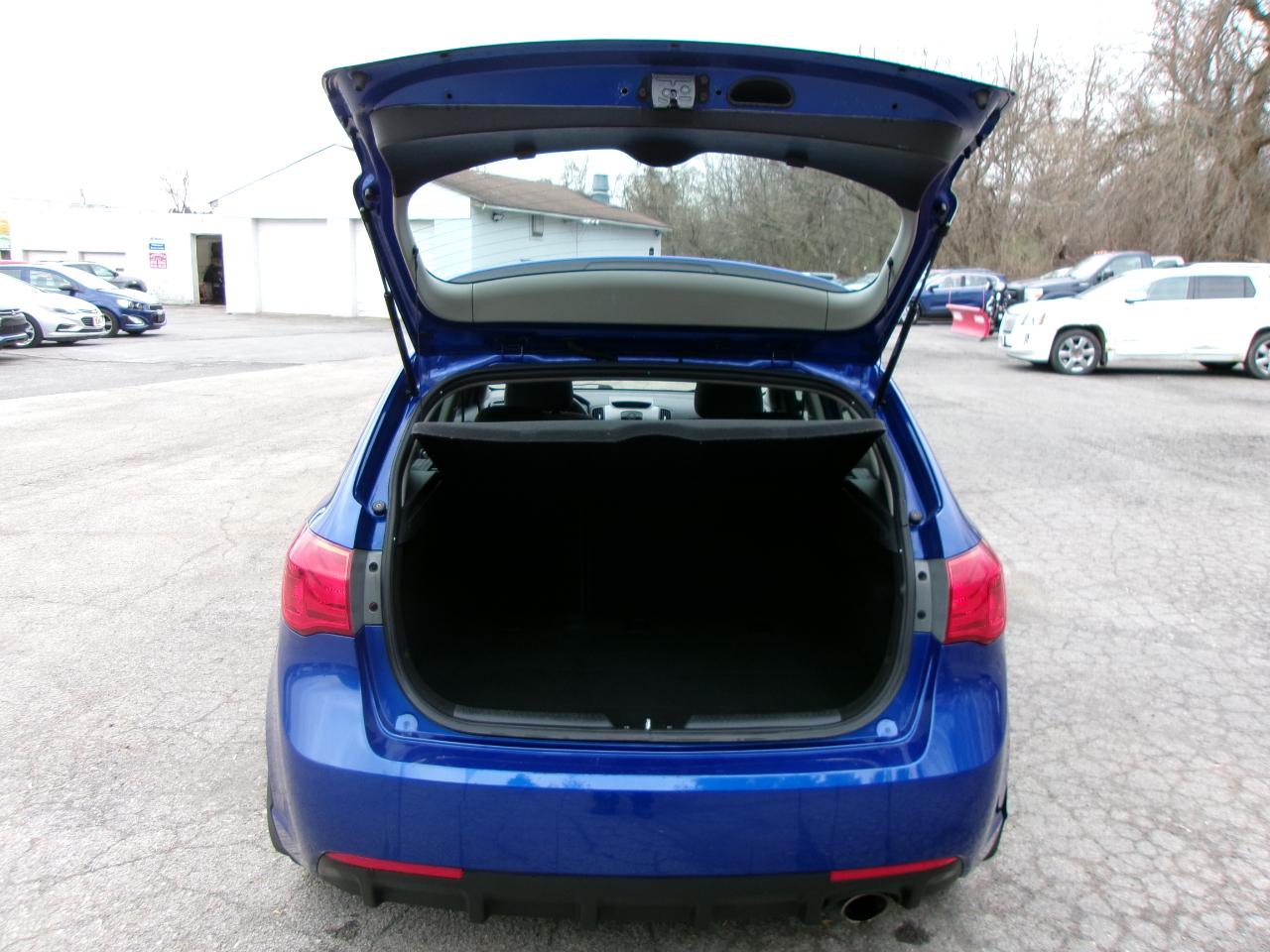 Kia Forte SX 5D Hatchback 2011