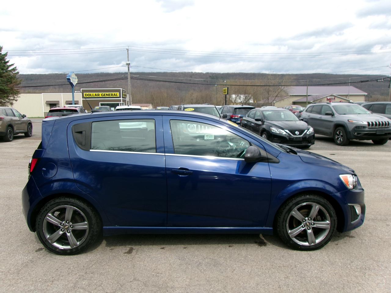 Chevrolet Sonic RS 4D Hatchback 2014