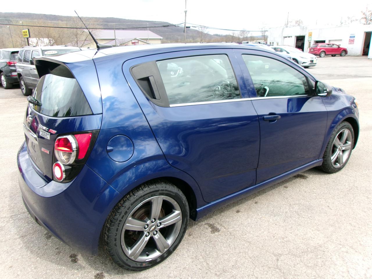 Chevrolet Sonic RS 4D Hatchback 2014