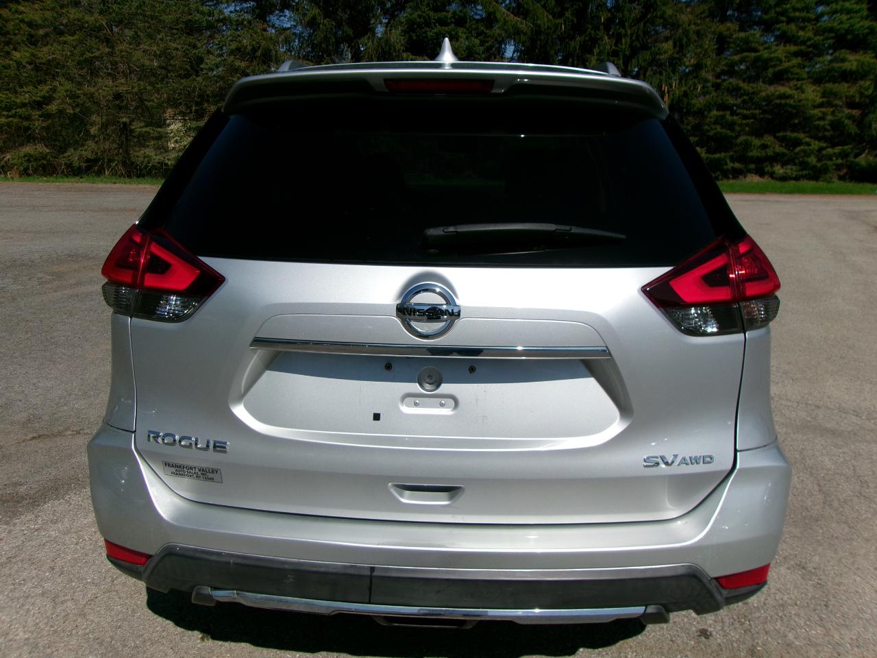 Nissan Rogue SV 4D SUV AWD 2017