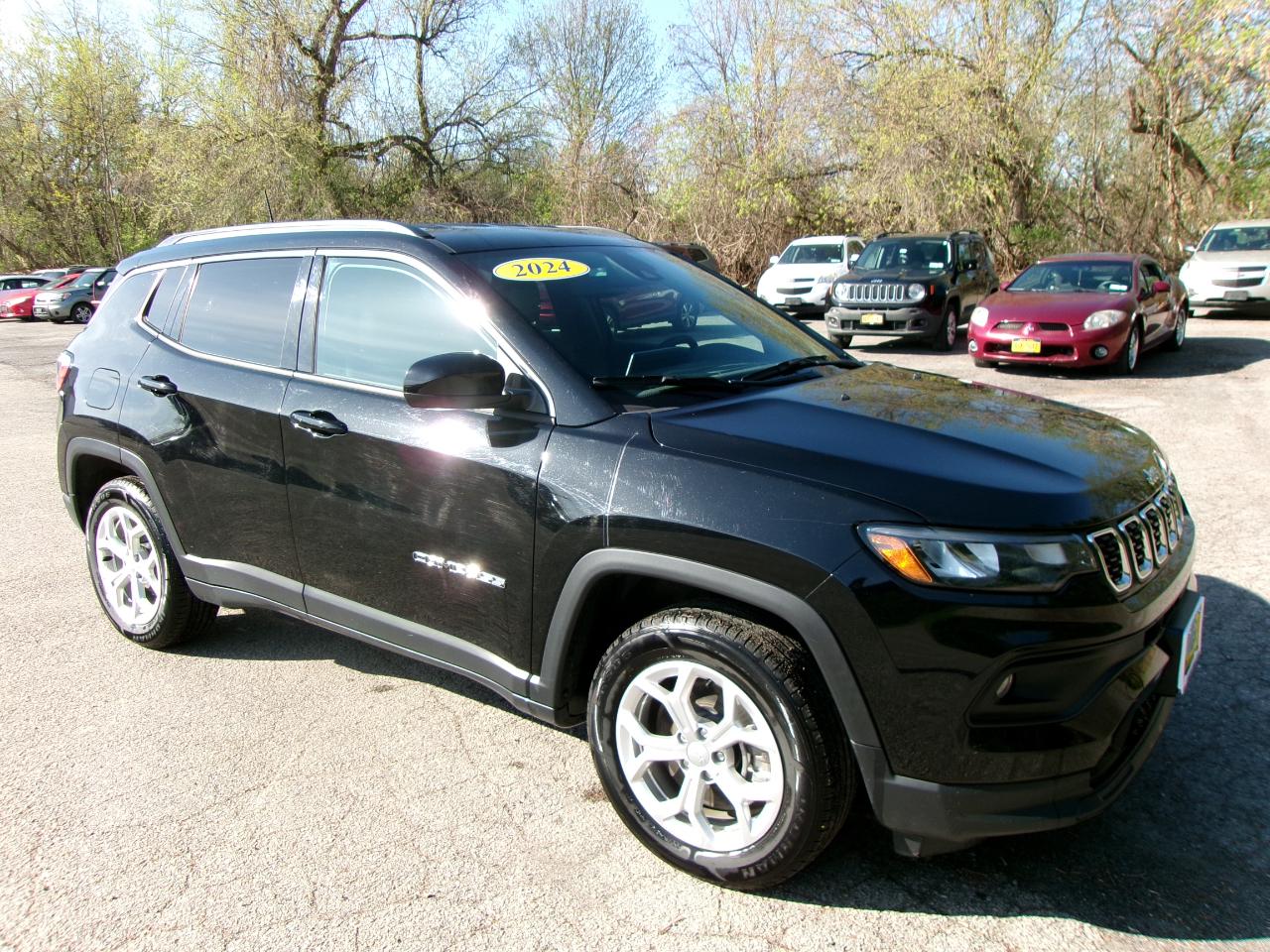 Jeep Compass Latitude 4D SUV 4WD 2024