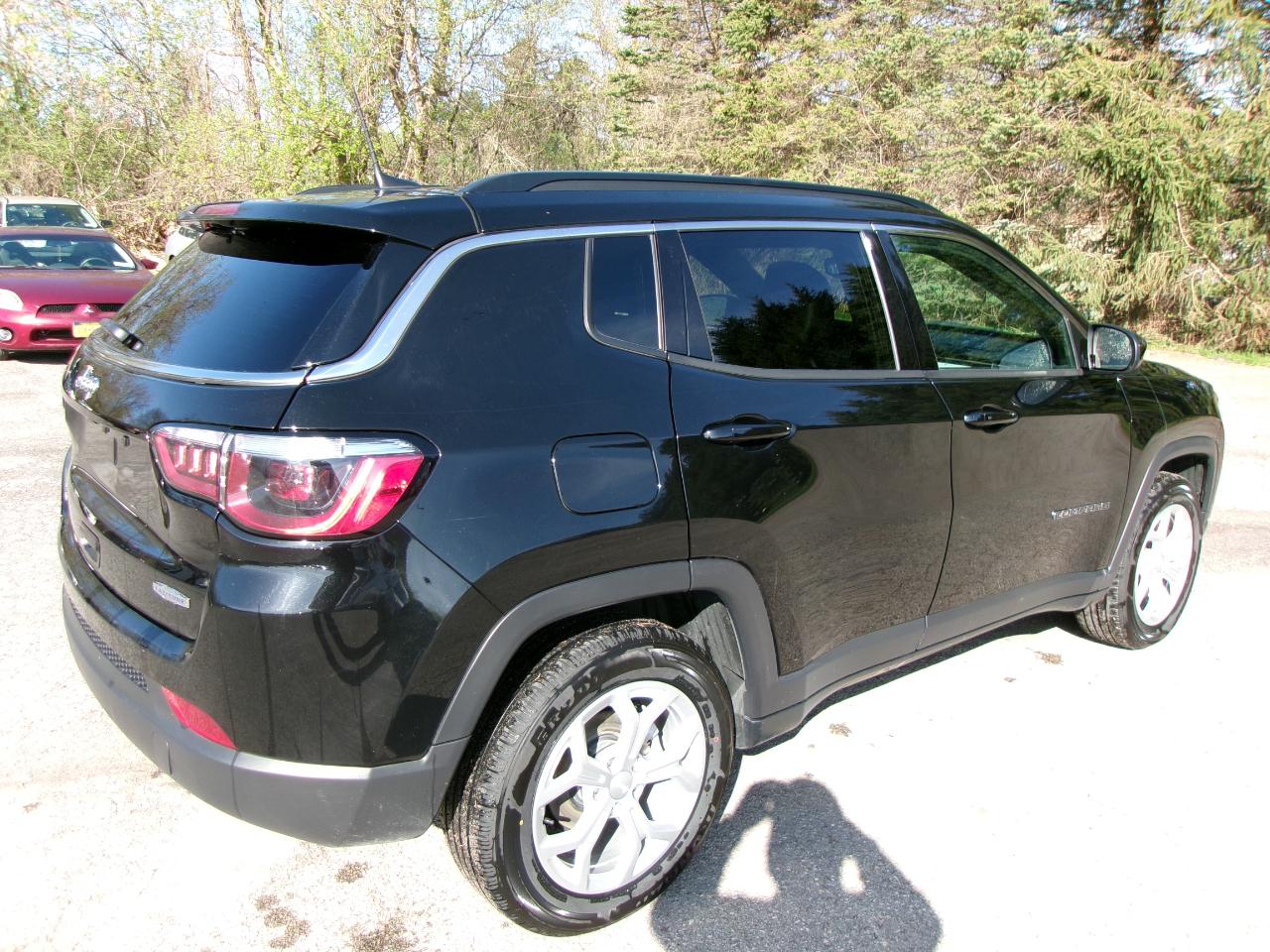 Jeep Compass Latitude 4D SUV 4WD 2024