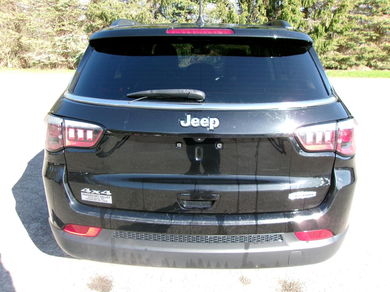 Jeep Compass Latitude 4D SUV 4WD 2024