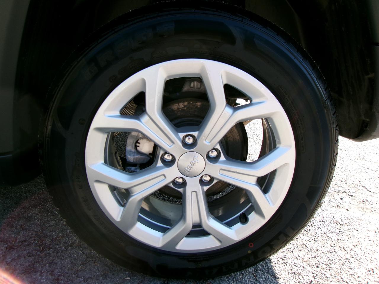 Jeep Compass Latitude 4D SUV 4WD 2024