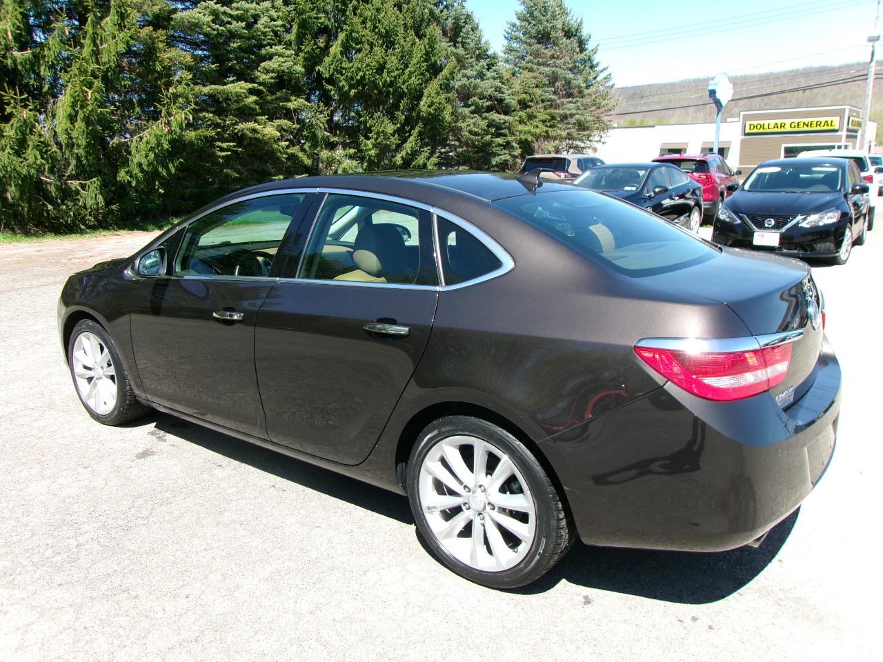 Buick Verano 4D Sedan 2012