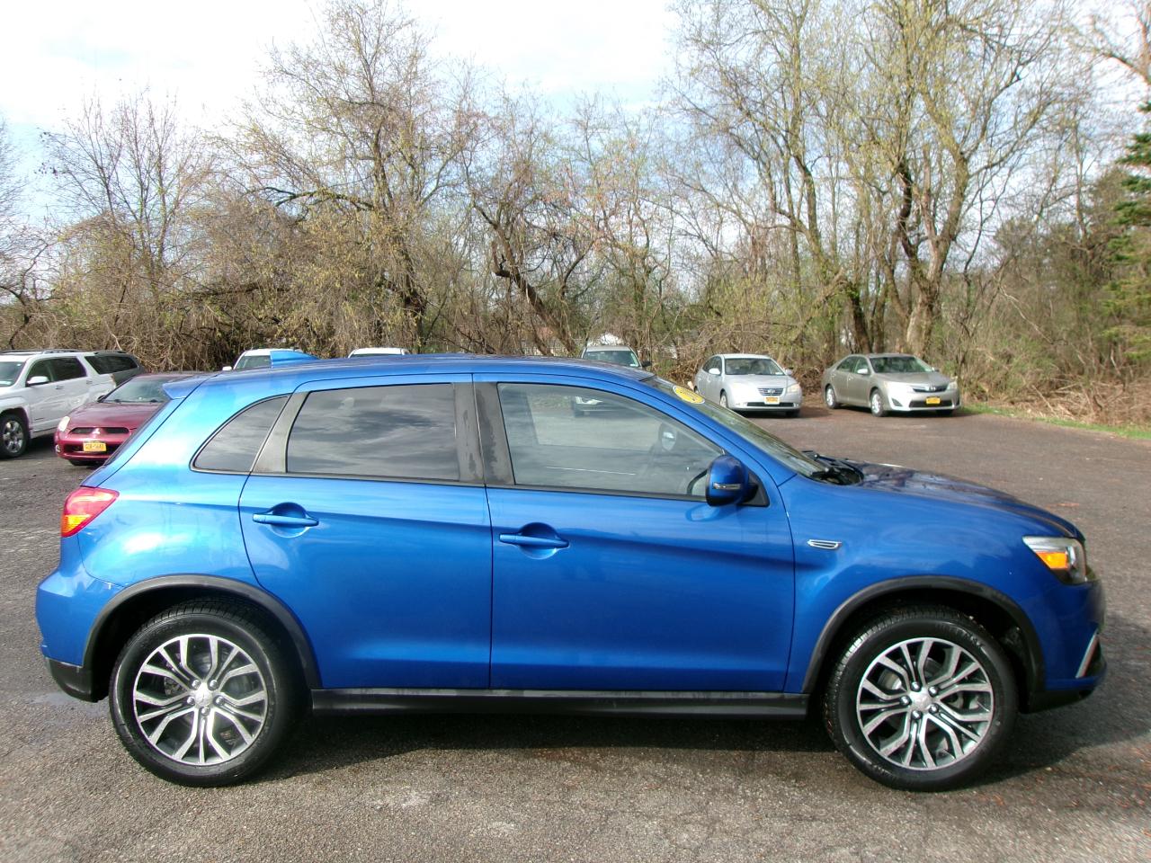 Mitsubishi Outlander Sport ES 4D SUV FWD 2.0L 5sp 2019