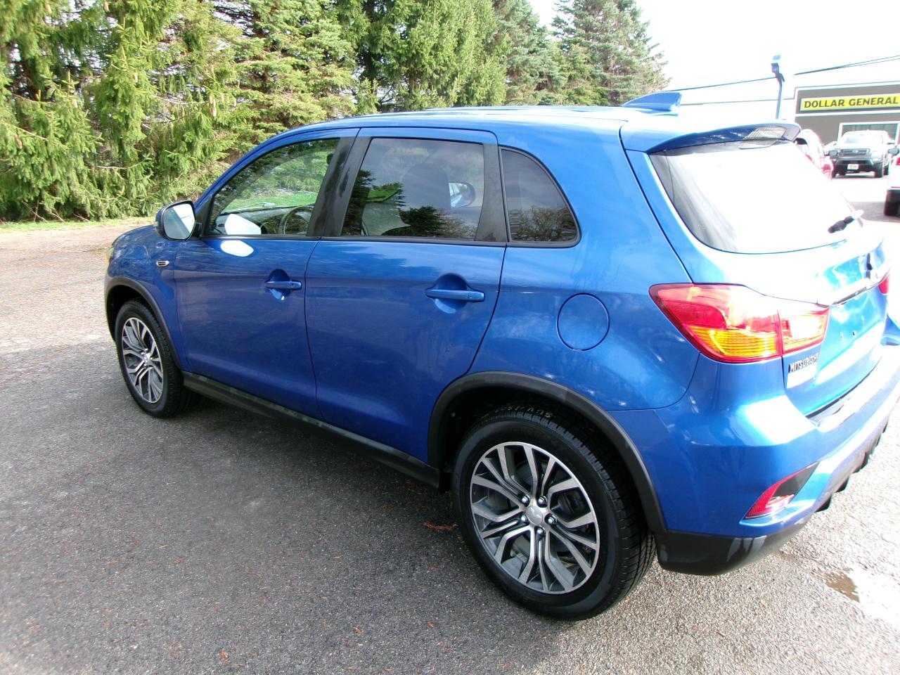 Mitsubishi Outlander Sport ES 4D SUV FWD 2.0L 5sp 2019