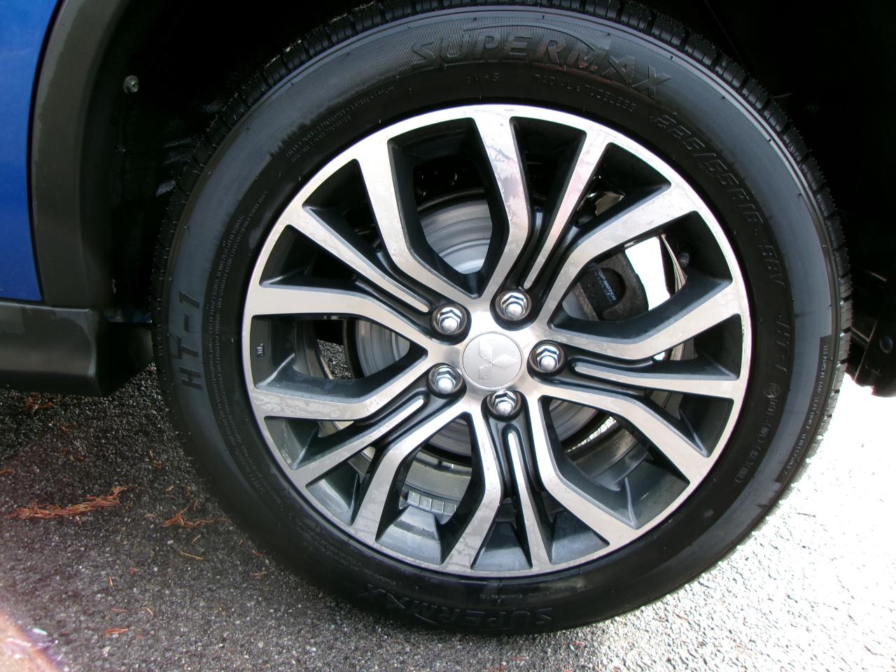 Mitsubishi Outlander Sport ES 4D SUV FWD 2.0L 5sp 2019