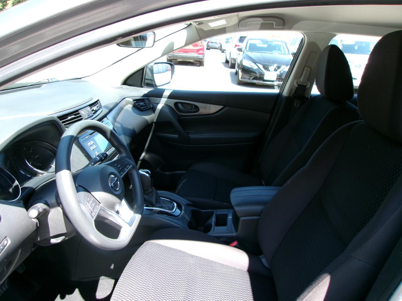 Nissan Rogue Sport S 4D SUV AWD 2018