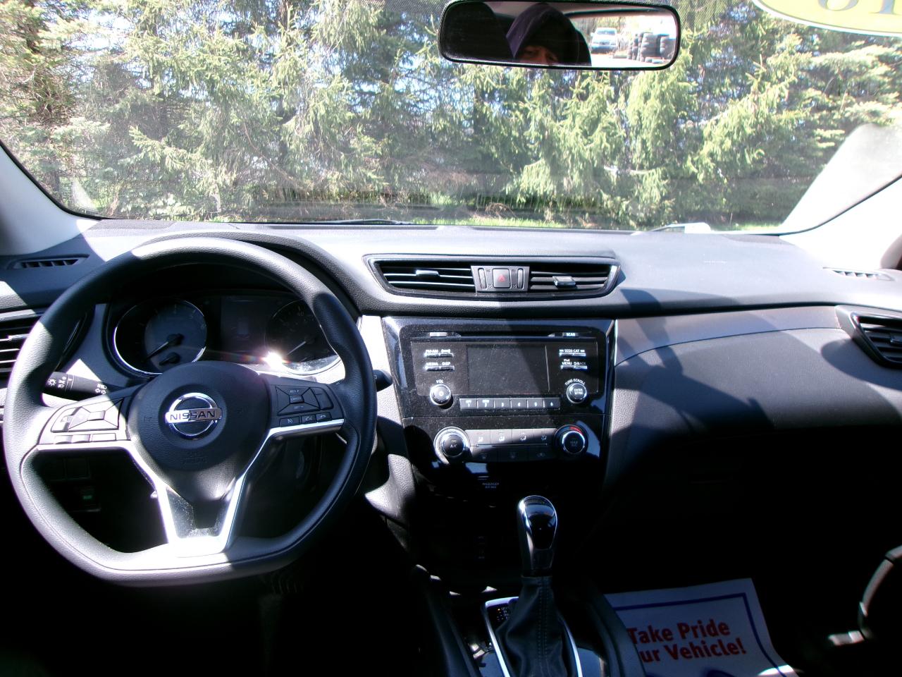 Nissan Rogue Sport S 4D SUV AWD 2018