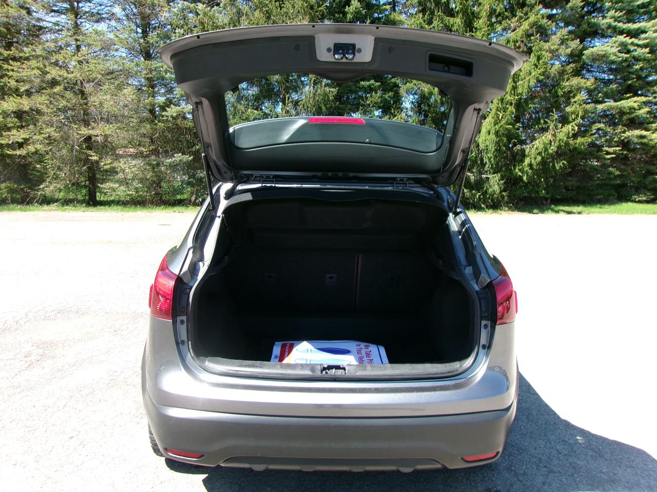 Nissan Rogue Sport S 4D SUV AWD 2018