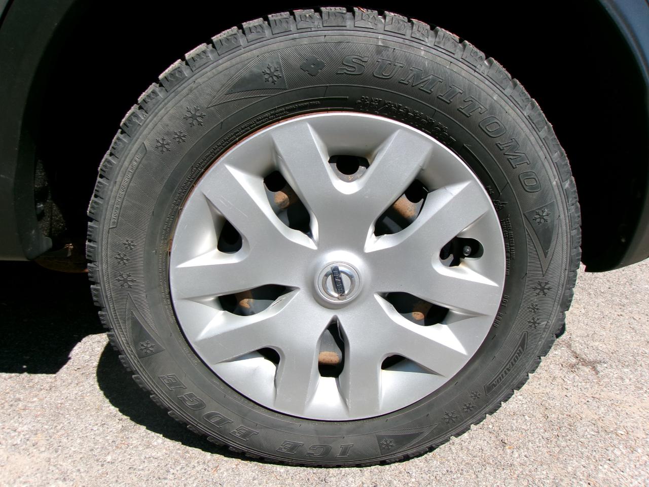 Nissan Rogue Sport S 4D SUV AWD 2018