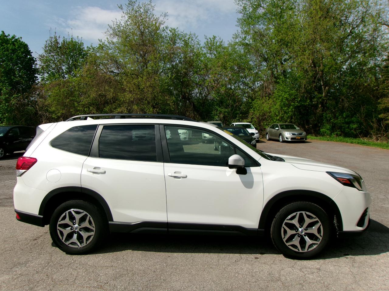 Subaru Forester 2.5i Premium 4D SUV at 2022