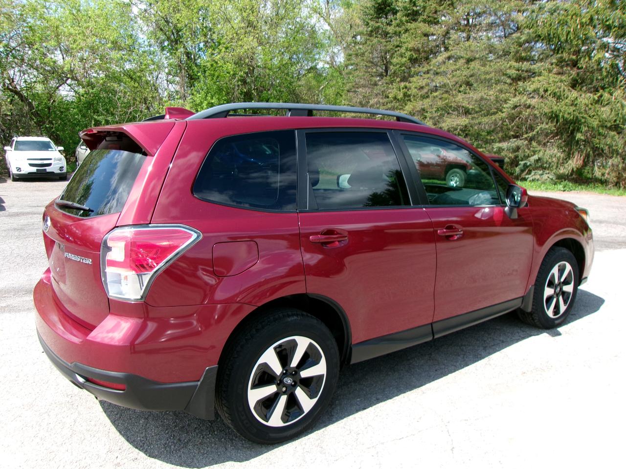 Subaru Forester 2.5i Premium 4D SUV at 2018
