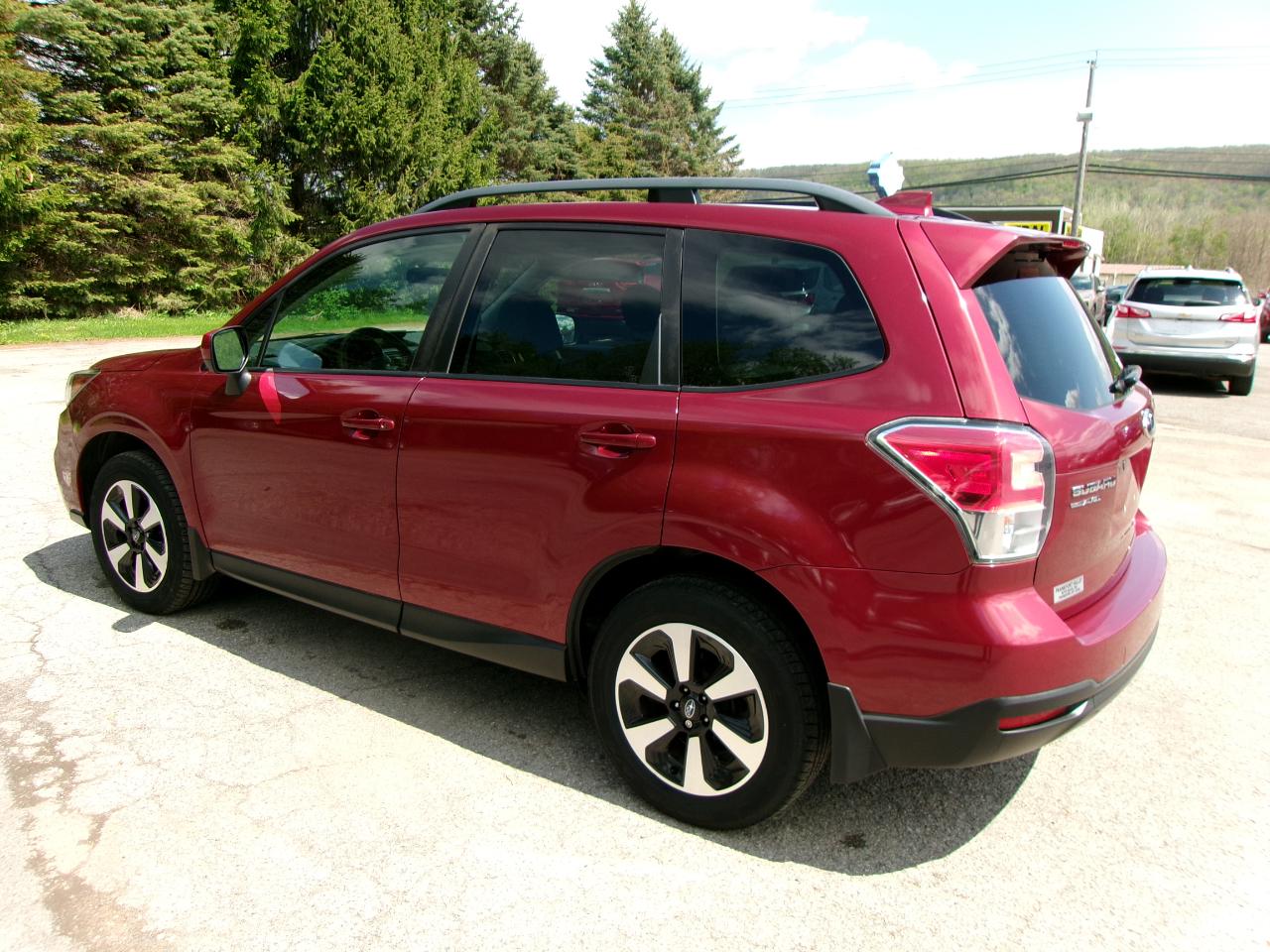 Subaru Forester 2.5i Premium 4D SUV at 2018