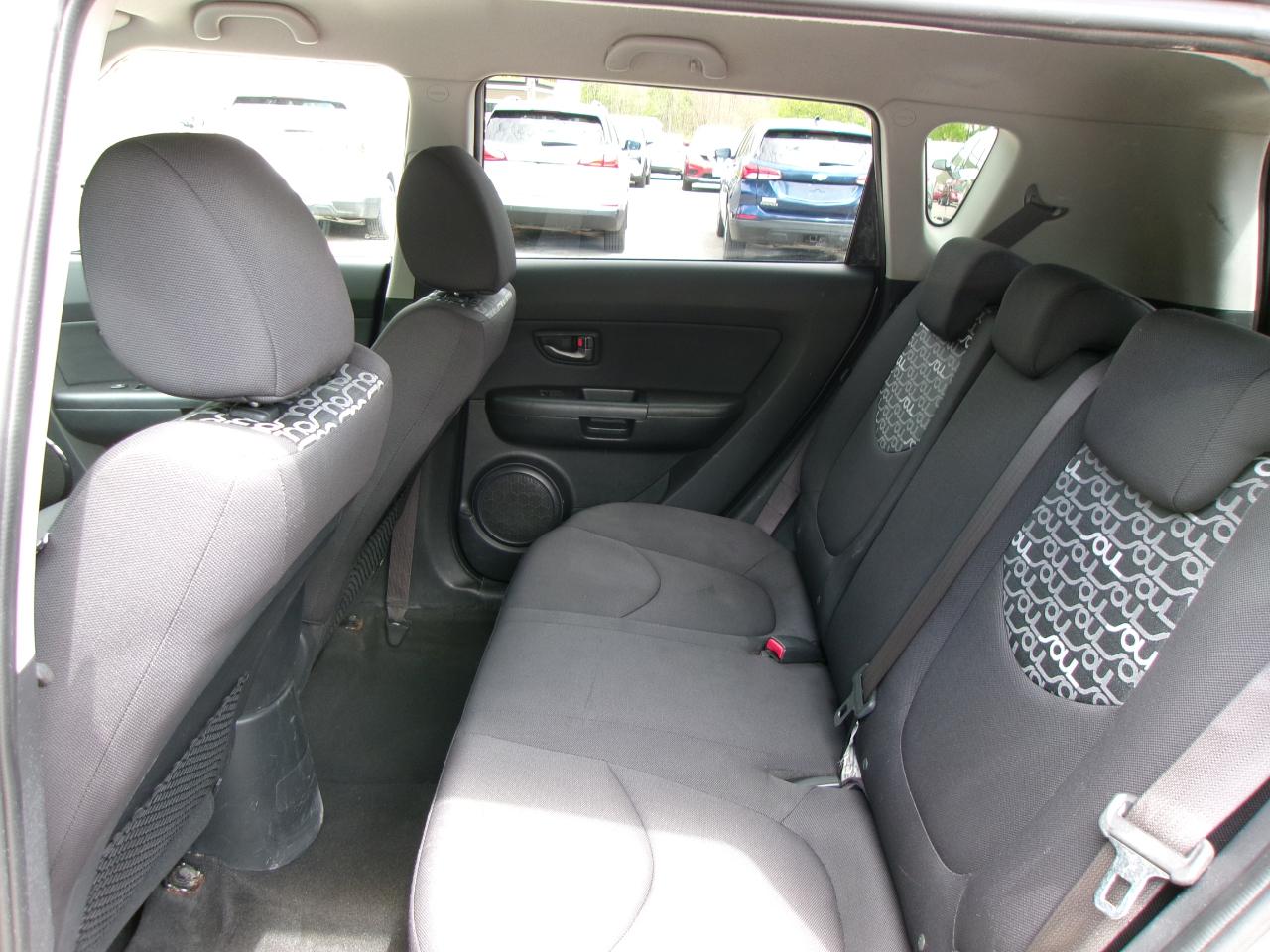 Kia Soul + 4D Wagon 2010