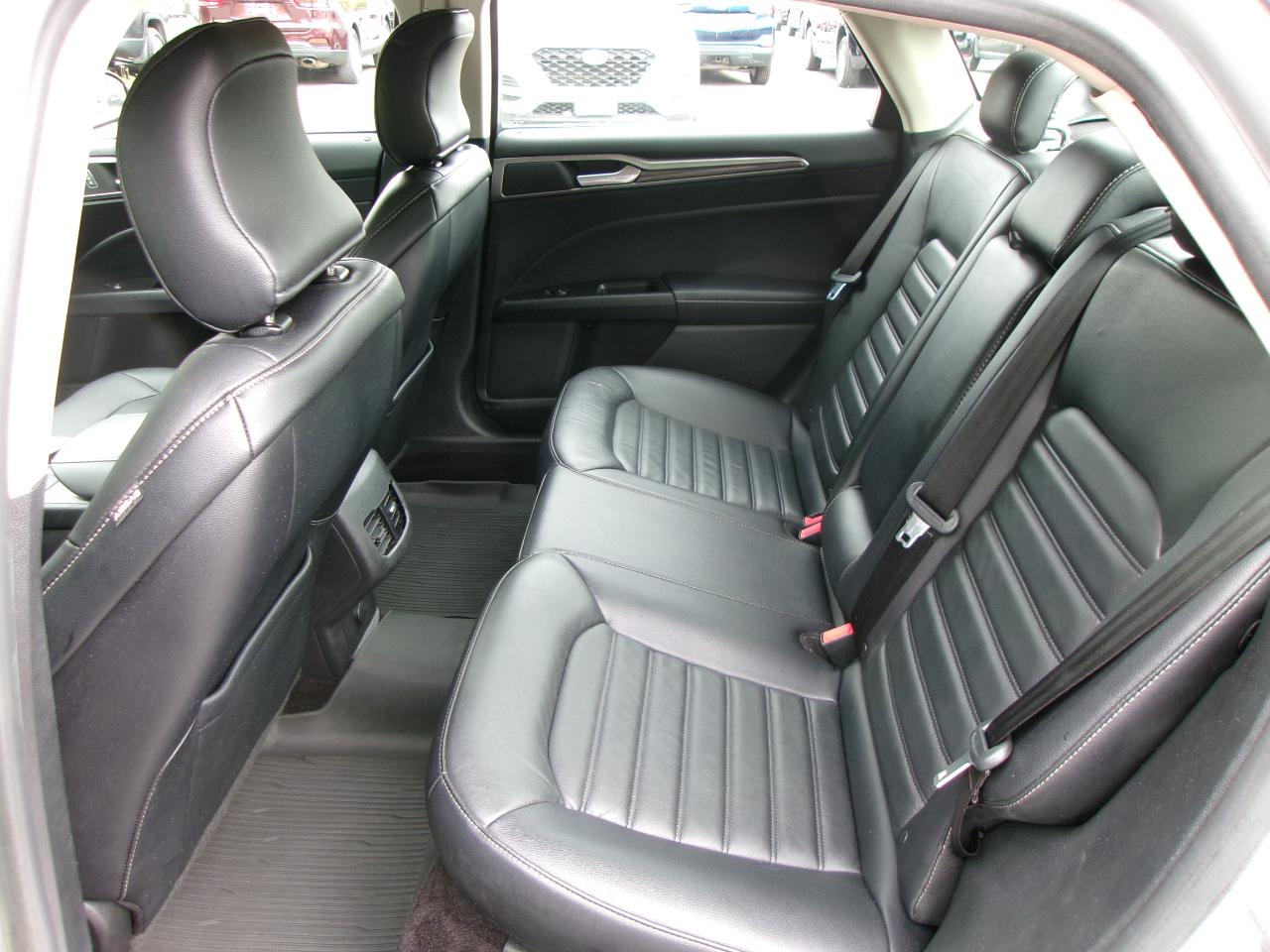 Ford Fusion SE 4D Sedan 2017
