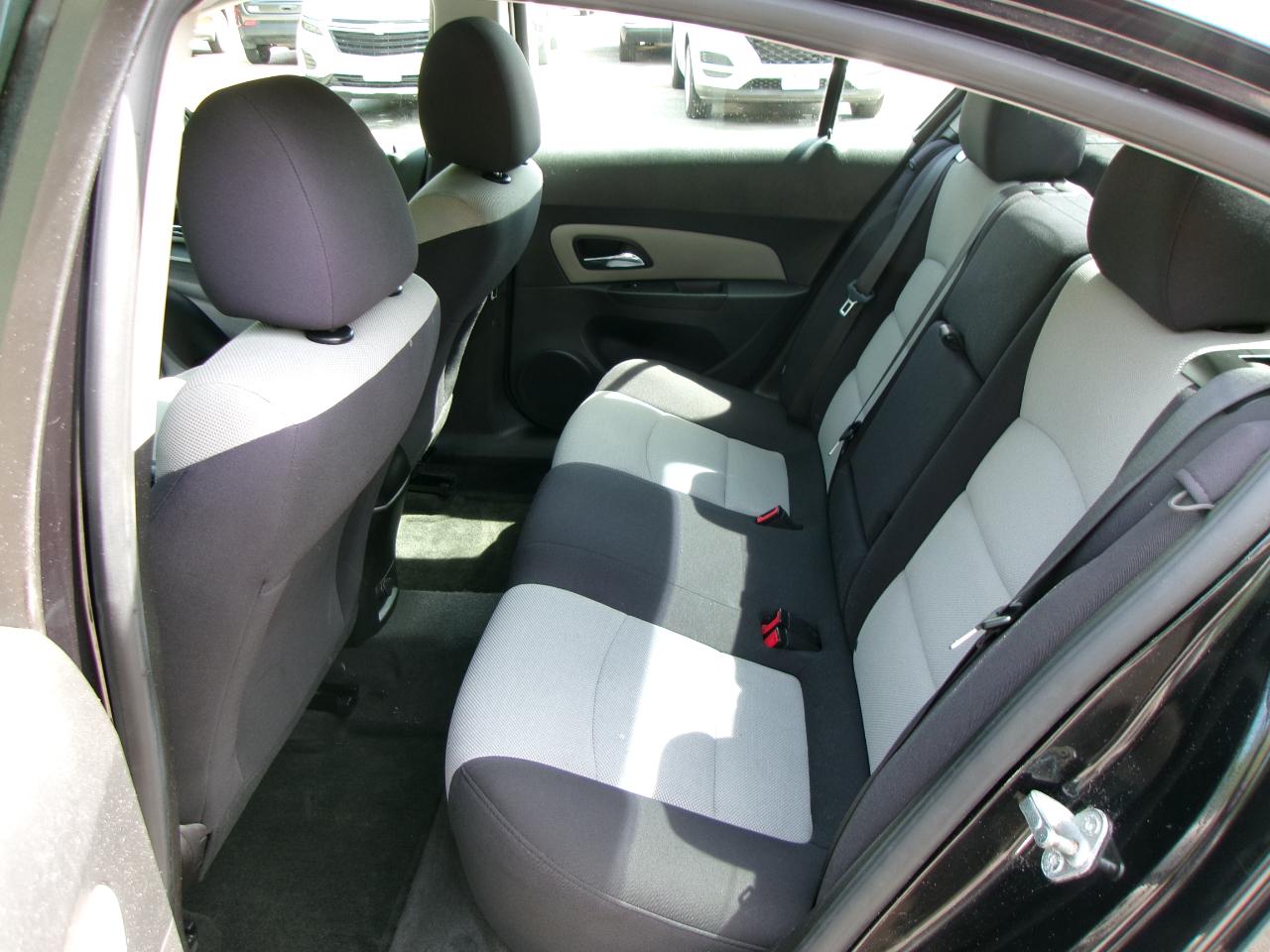 Chevrolet Cruze LS 4D Sedan 2014