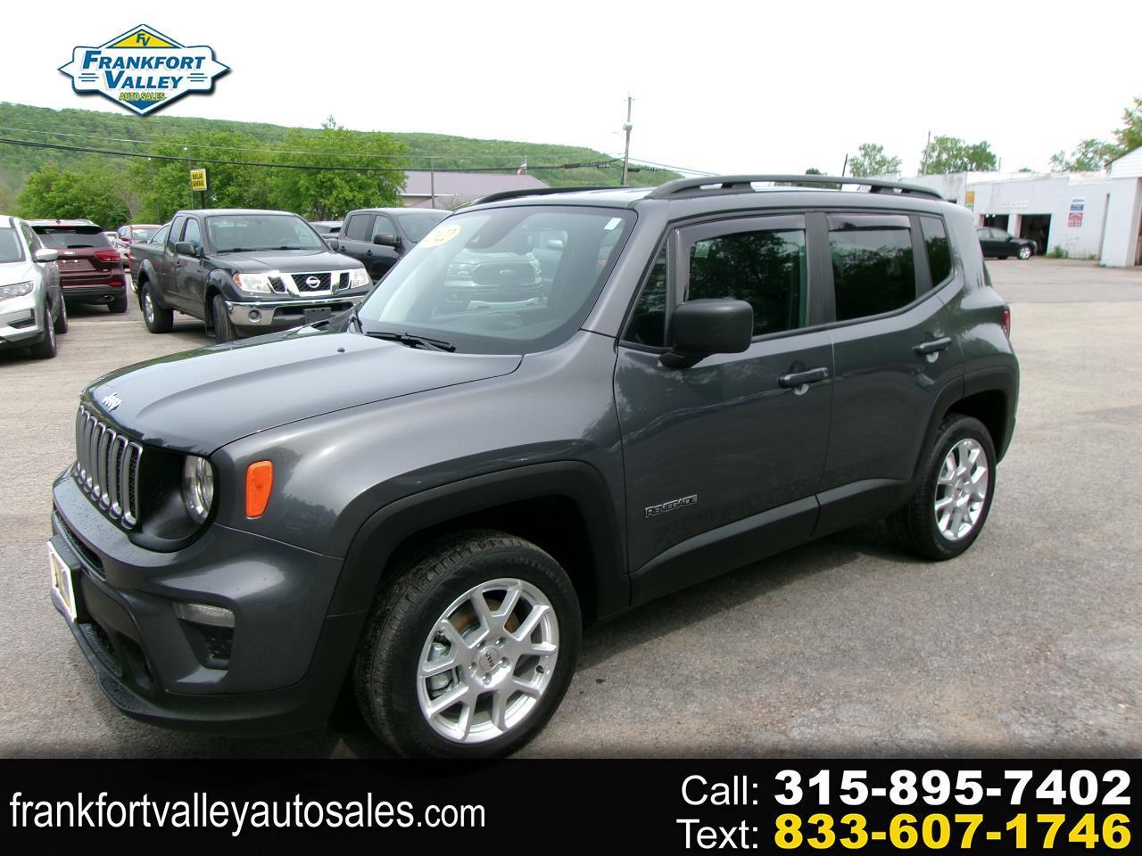 2022 Jeep Renegade Latitude 4D SUV 4WD