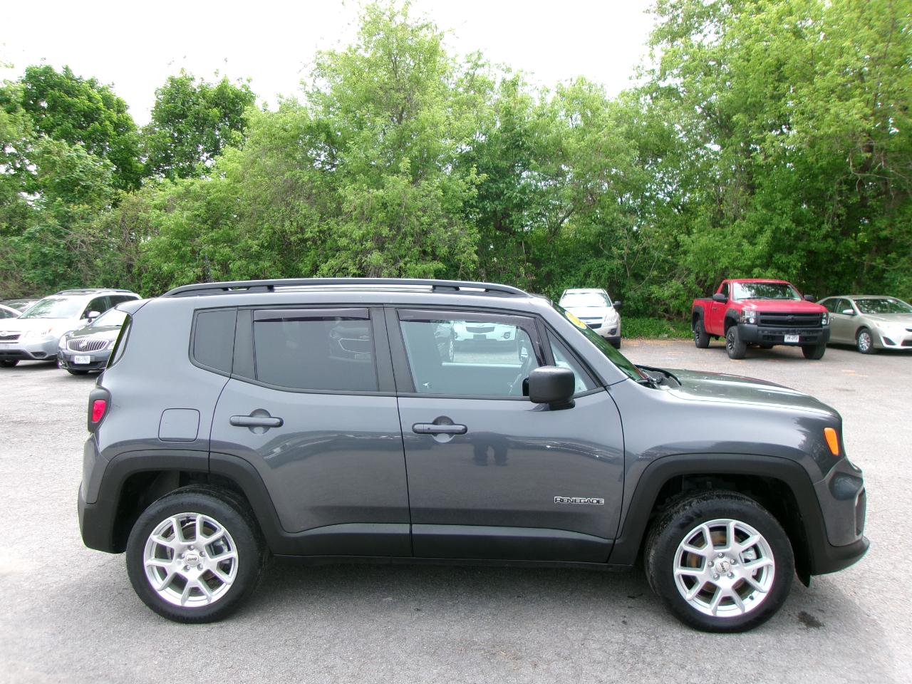 Jeep Renegade Latitude 4D SUV 4WD 2022