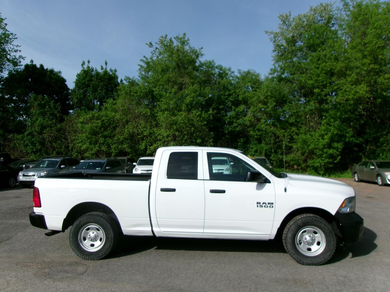 RAM 1500 Tradesman Quad Cab 4WD 2017