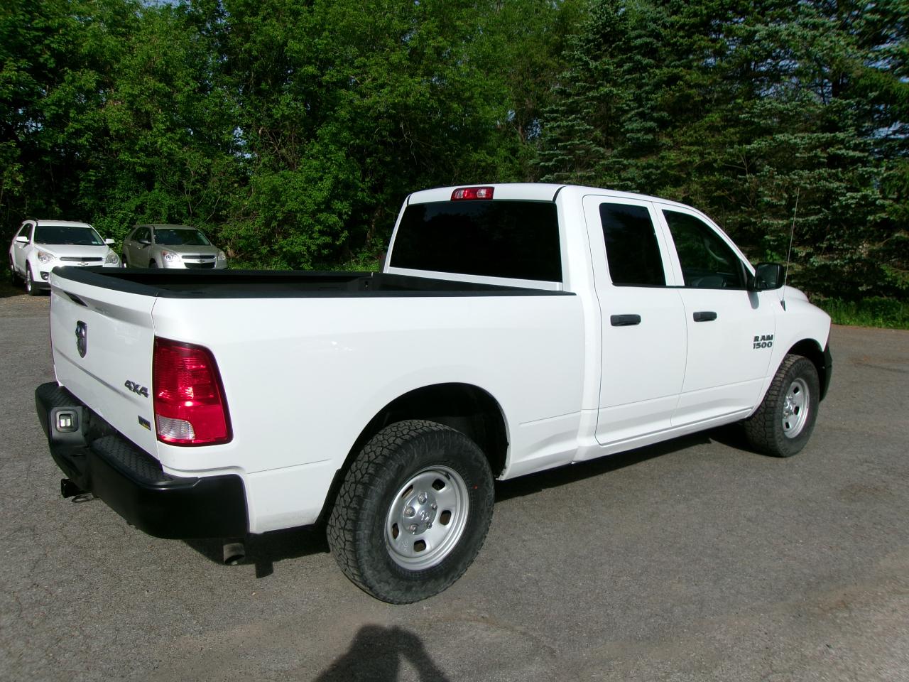 RAM 1500 Tradesman Quad Cab 4WD 2017