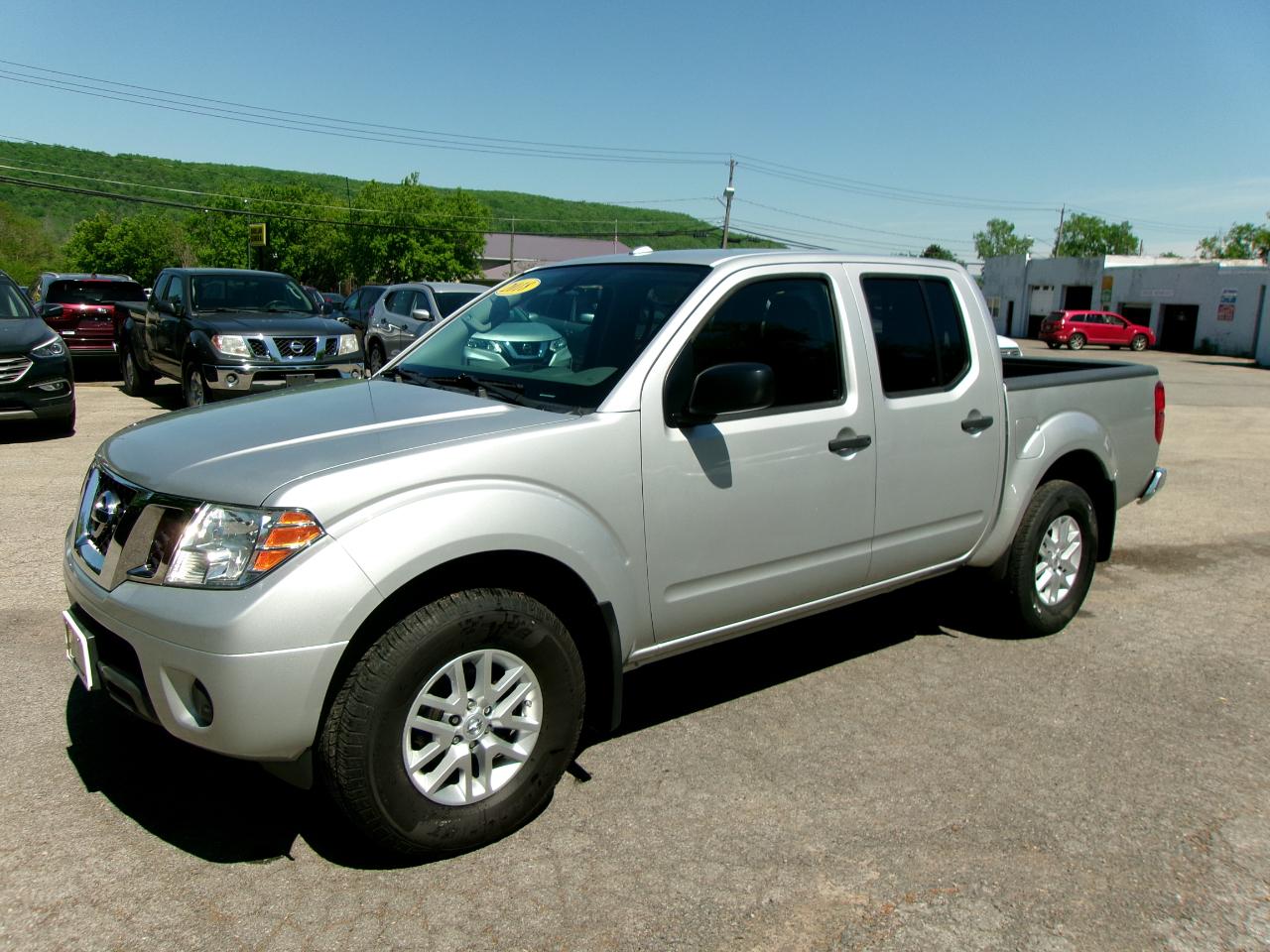 Nissan Frontier SV Crew Cab 4WD SWB at 2018