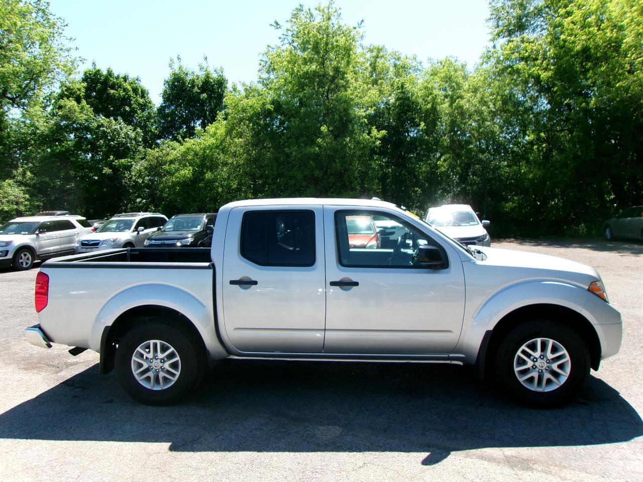Nissan Frontier SV Crew Cab 4WD SWB at 2018