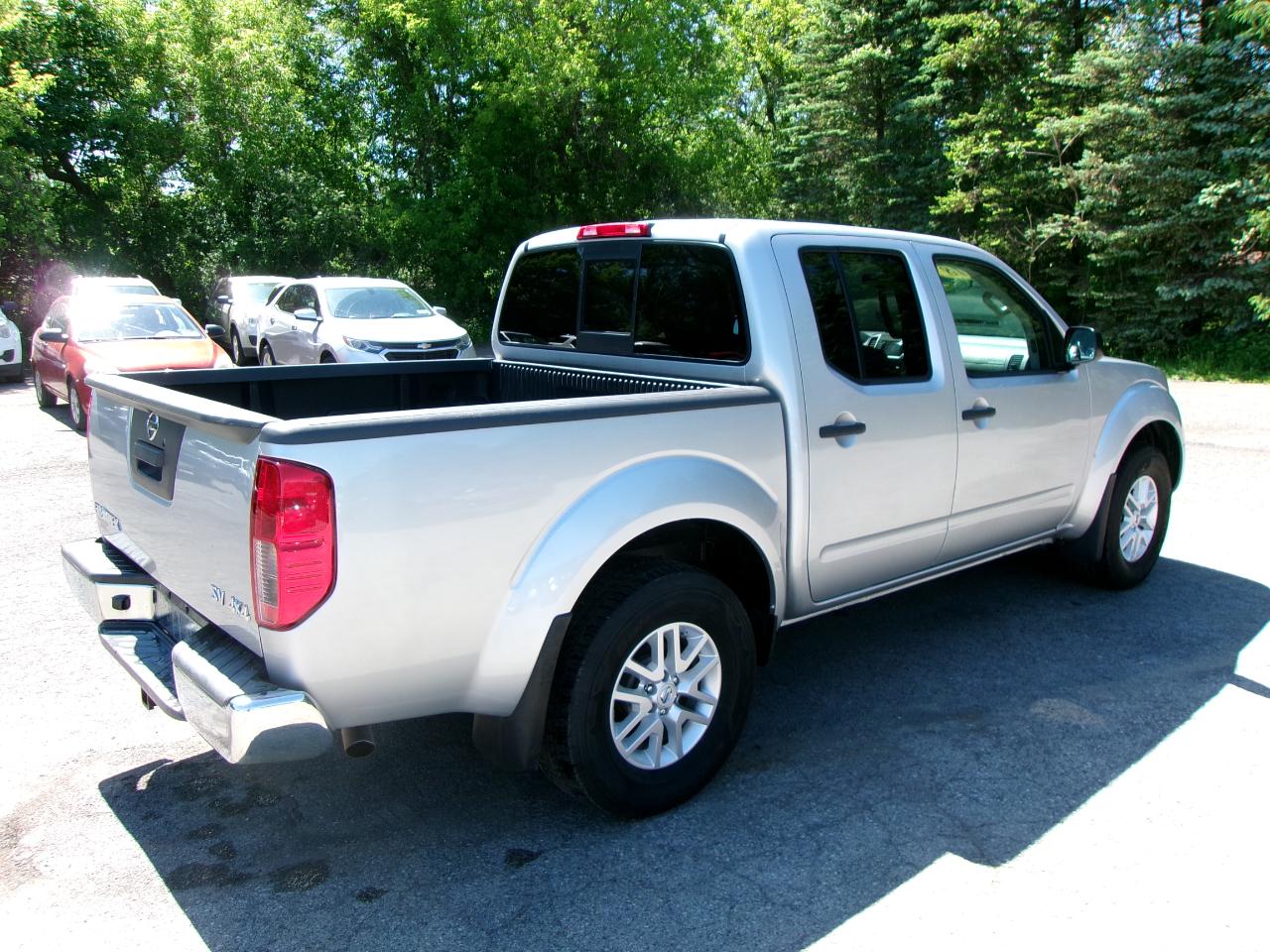 Nissan Frontier SV Crew Cab 4WD SWB at 2018