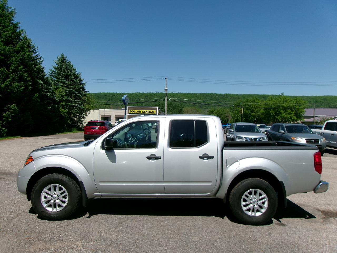 Nissan Frontier SV Crew Cab 4WD SWB at 2018