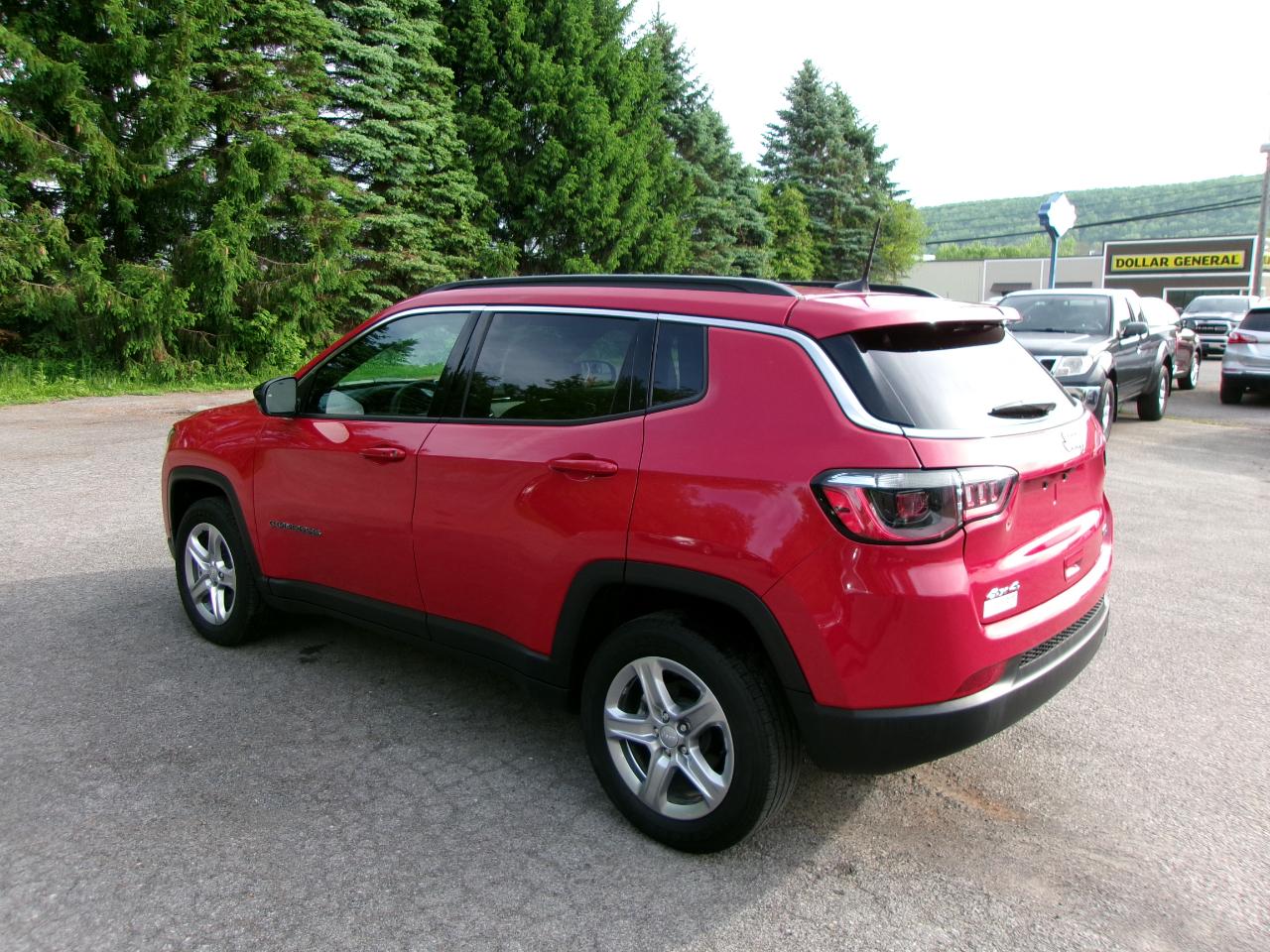 Jeep Compass Latitude 4D SUV 4WD 2024