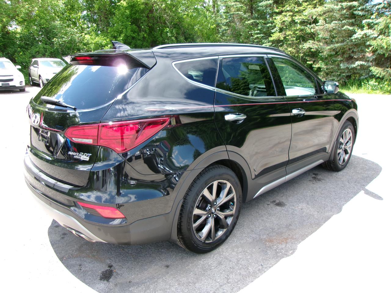 Hyundai Santa Fe Sport Ultimate 4D SUV AWD 2.0L 2017