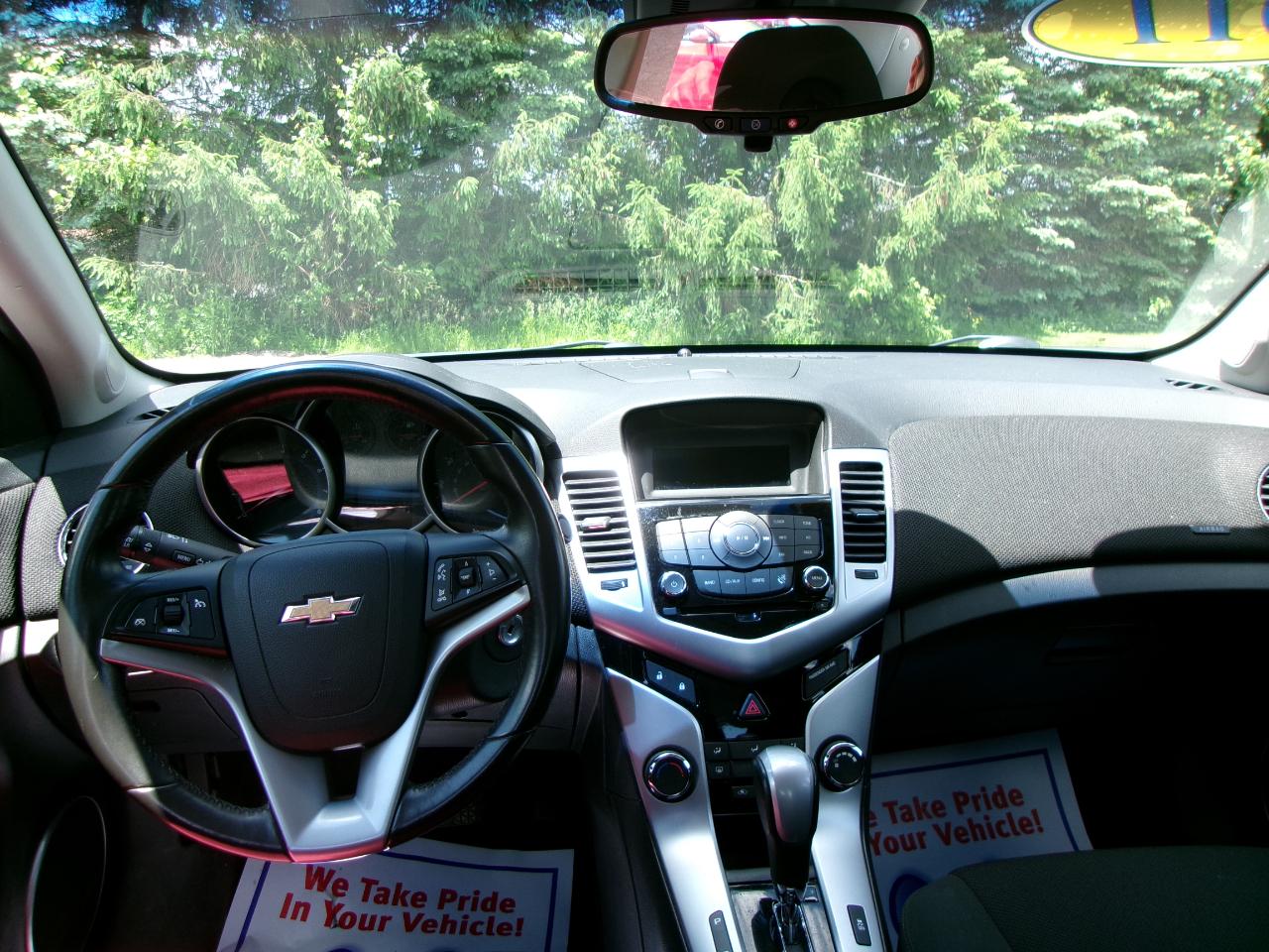 Chevrolet Cruze LT 4D Sedan 2011
